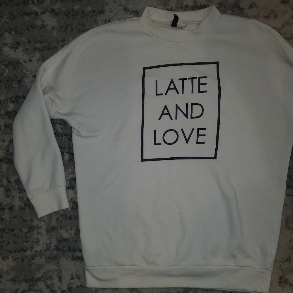 Latte & Love Sweatshirt || Small || Euc